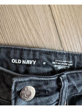 Old Navy Charcoal Gray Extra High-Rise Sky-Hi Wide Leg Jeans